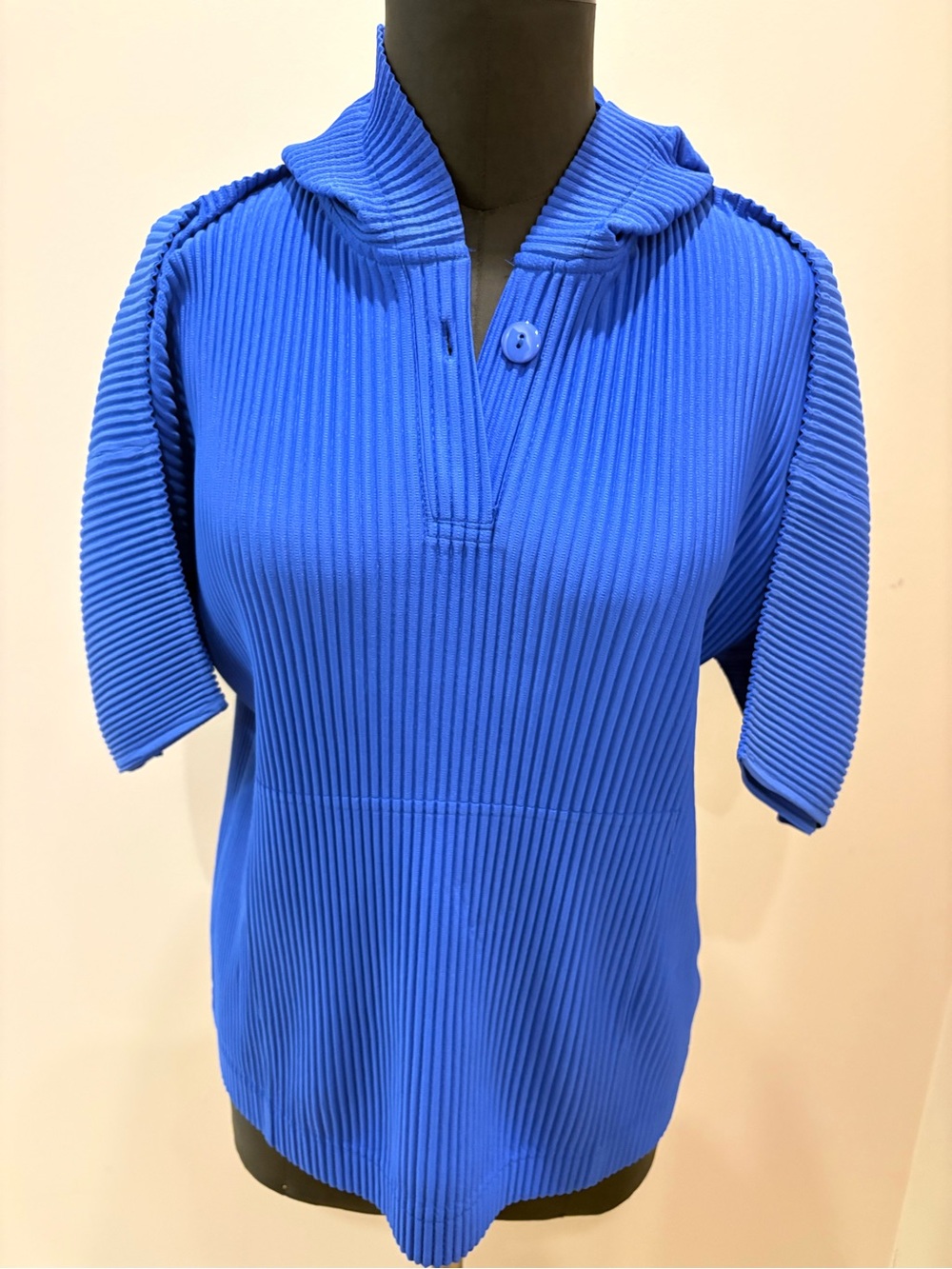 Made in Japan brand new Homme Plisse sapphire blue hoodie